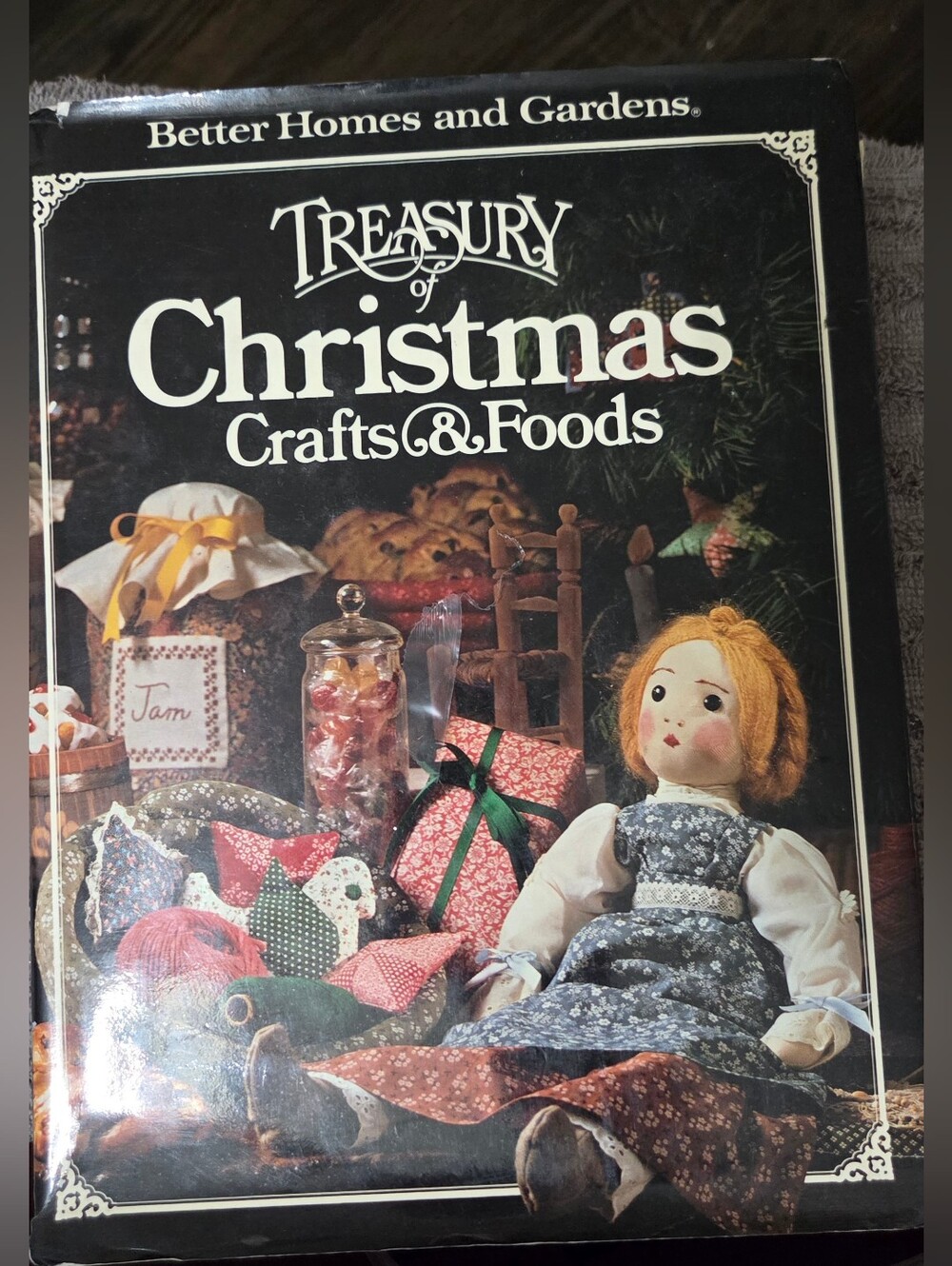 VTG Rare BH&G Treasury of Christmas Crafts & Food Book Cookbook/Crafts 1980